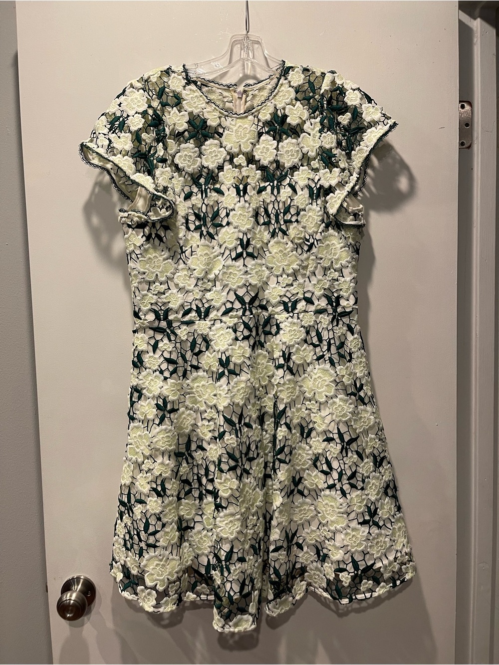 Shoshanna Midnight Size 12 White Green Floral Lace Flutter Sleeve Mini Dress